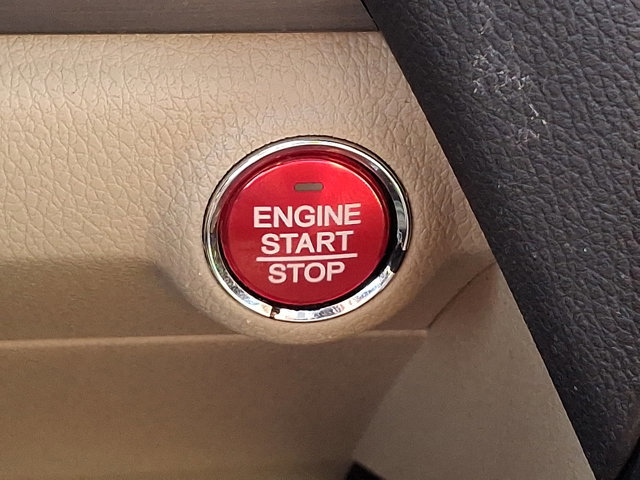 Used 2018 Acura RDX w/ Tech & AcuraWatch Plus Pkg image 24