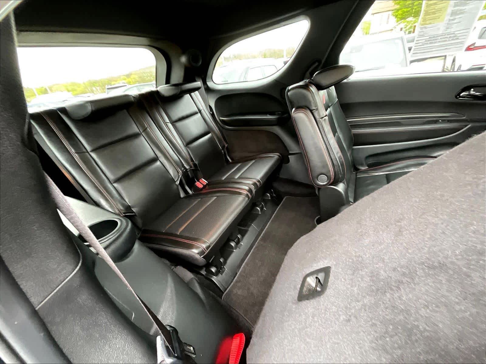 Used 2022 Dodge Durango R/T w/ Blacktop Package AWD/4WD image 17