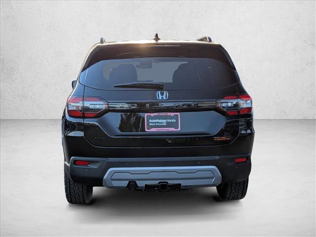 New 2025 Honda Pilot TrailSport image 8