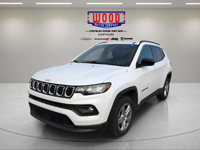 Used 2024 Jeep Compass Latitude AWD/4WD image 7