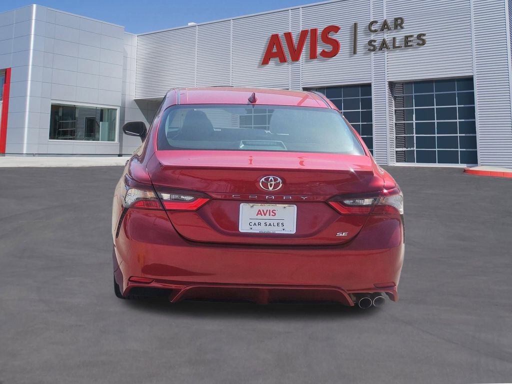 Used 2024 Toyota Camry SE image 5