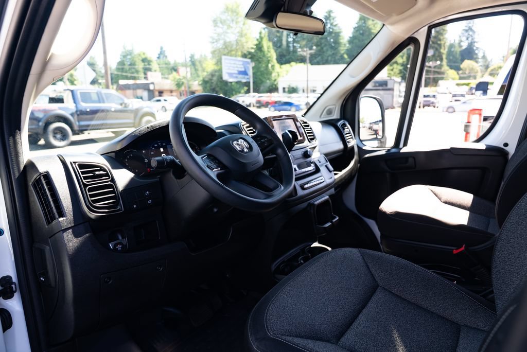 Used 2025 RAM ProMaster 2500 w/ U-Haul Equipment Group FWD image 14