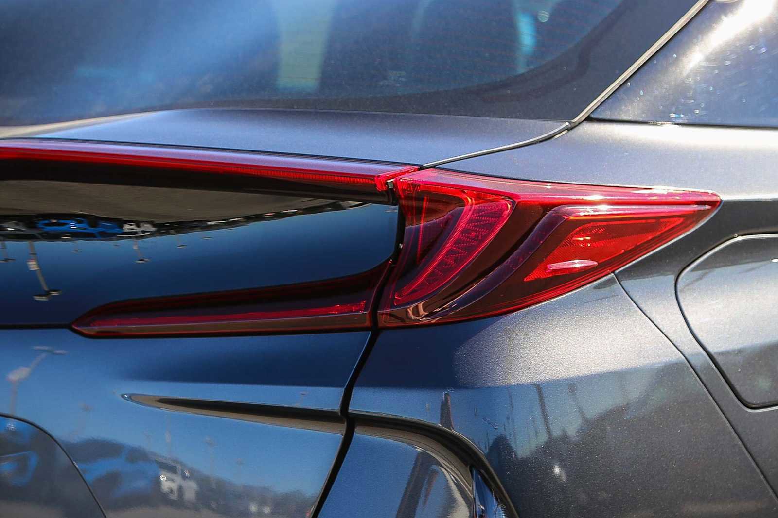 Used 2017 Toyota Prius Prime Premium w/ Carpet Mat Package image 8