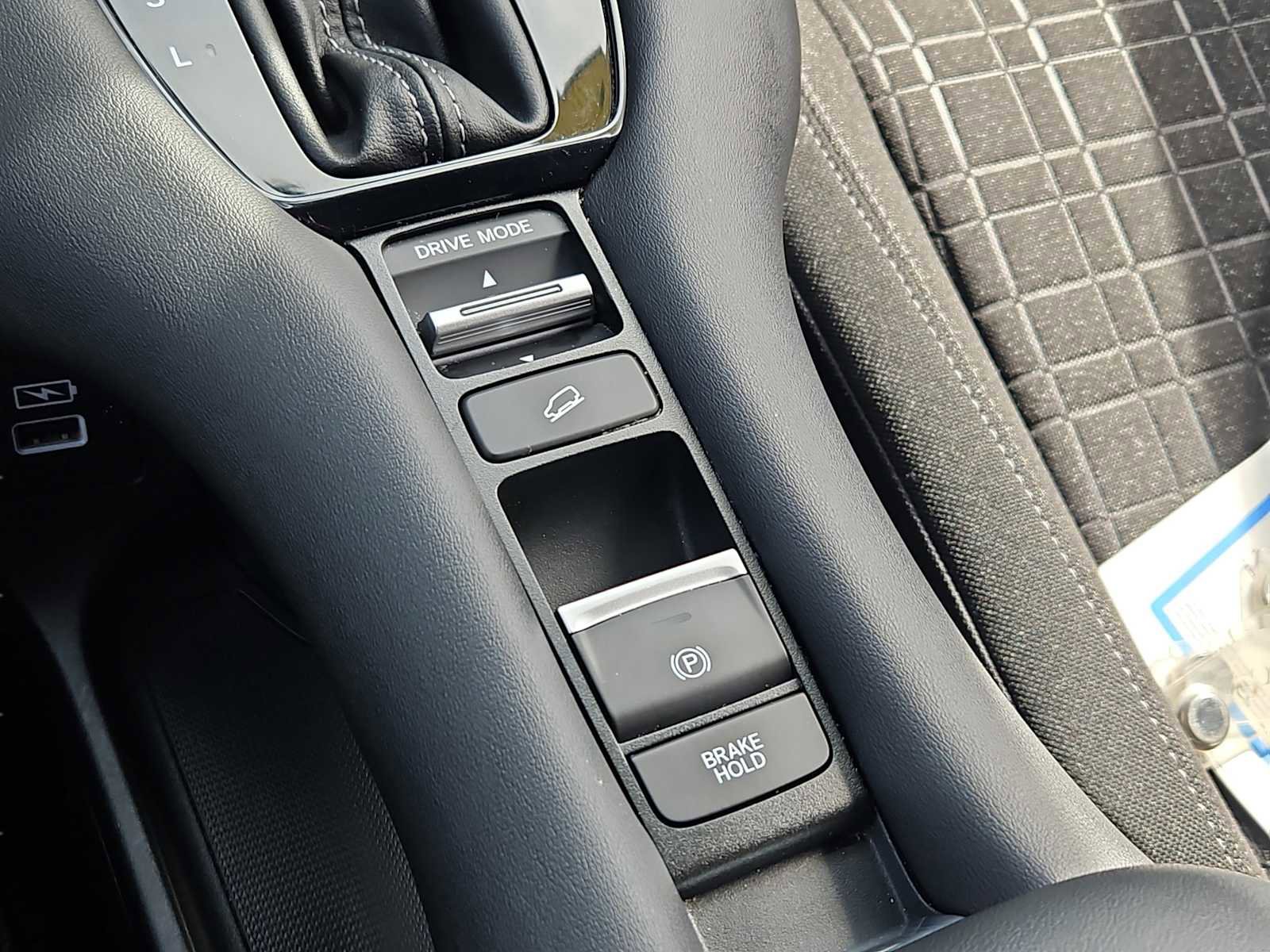 Certified 2023 Honda HR-V LX image 16