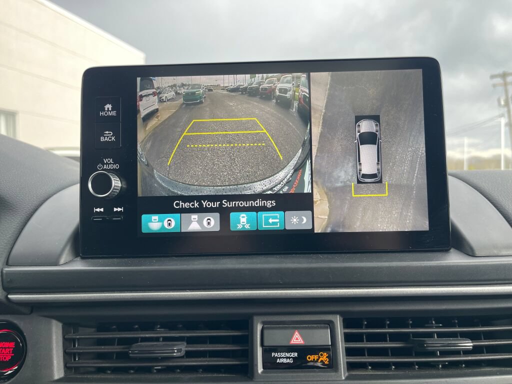 Used 2024 Honda Pilot Elite image 13