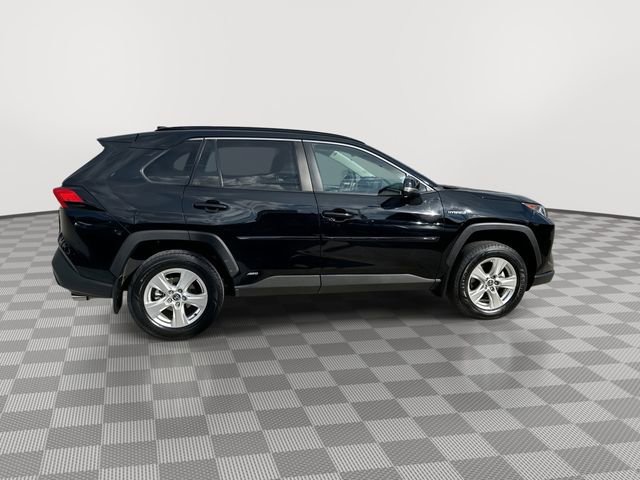 Used 2021 Toyota RAV4 XLE w/ Convenience Package image 11