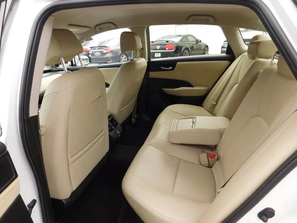 Used 2018 Honda Clarity Touring image 9