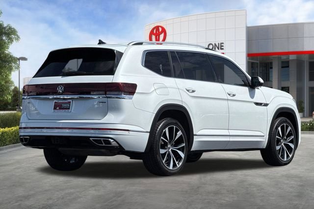 Used 2024 Volkswagen Atlas SEL Premium R-Line AWD/4WD image 4