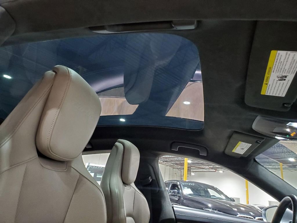 Used 2020 Porsche Taycan Turbo image 17