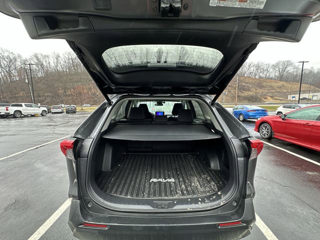 Certified 2023 Toyota RAV4 XLE w/ Convenience Package image 22