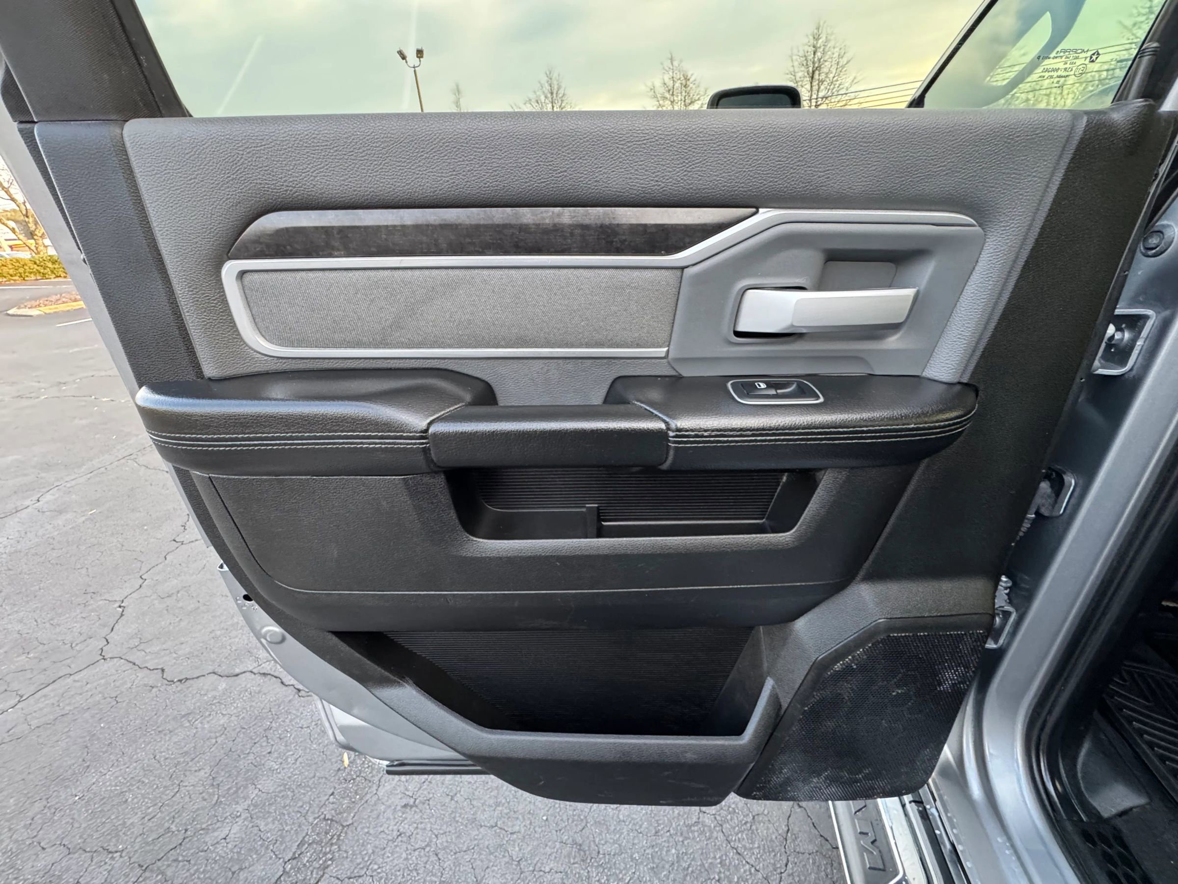 Used 2023 RAM 2500 Big Horn w/ Level 1 Equipment Group image 18