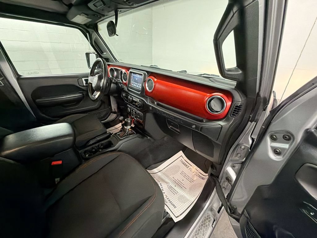 Used 2020 Jeep Wrangler Unlimited Rubicon w/ Cold Weather Group AWD/4WD image 26