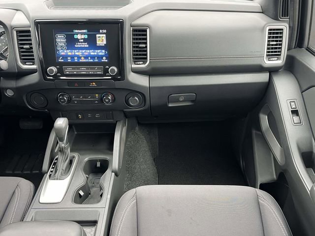 Used 2022 Nissan Frontier SV w/ Technology Package image 18