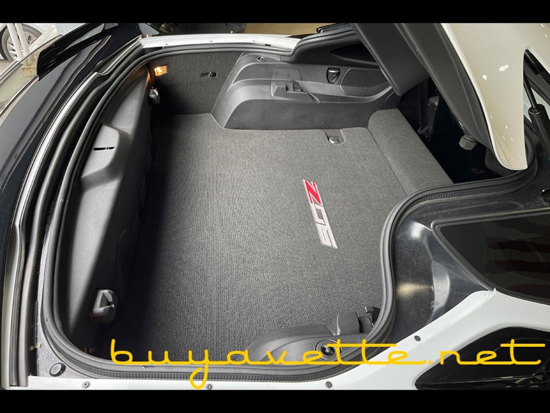 Used 2015 Chevrolet Corvette Z06 w/ Z07 Performance Package image 23