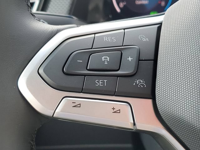 New 2026 Volkswagen Atlas Cross Sport SEL R-Line AWD/4WD image 26