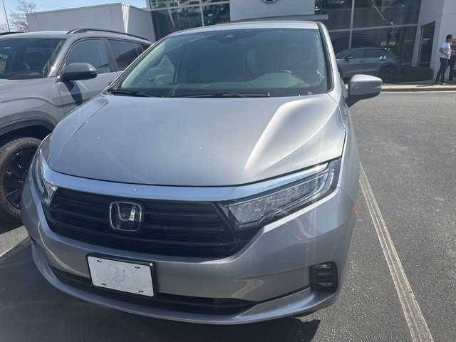 Used 2024 Honda Odyssey EX image 1