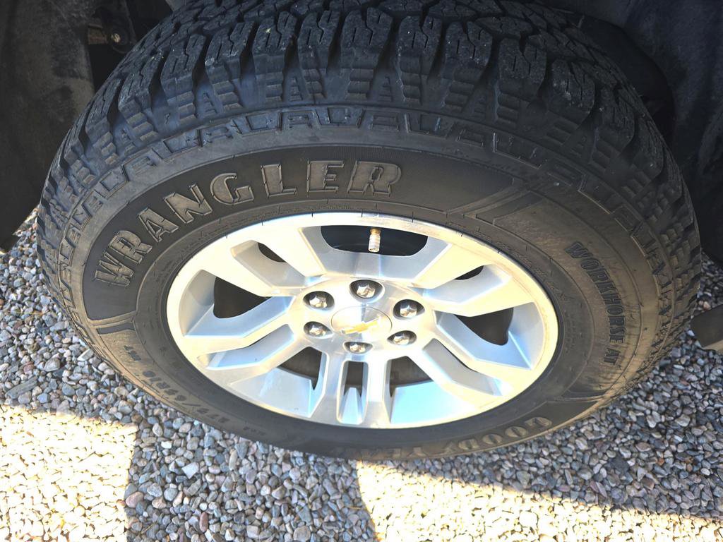 Used 2017 Chevrolet Tahoe LT AWD/4WD image 39