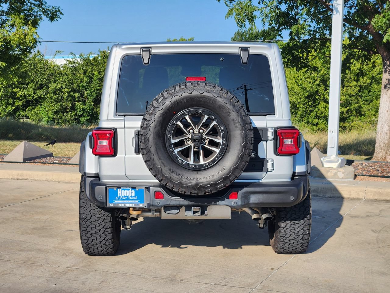 Used 2024 Jeep Wrangler Unlimited Rubicon 392 AWD/4WD image 7