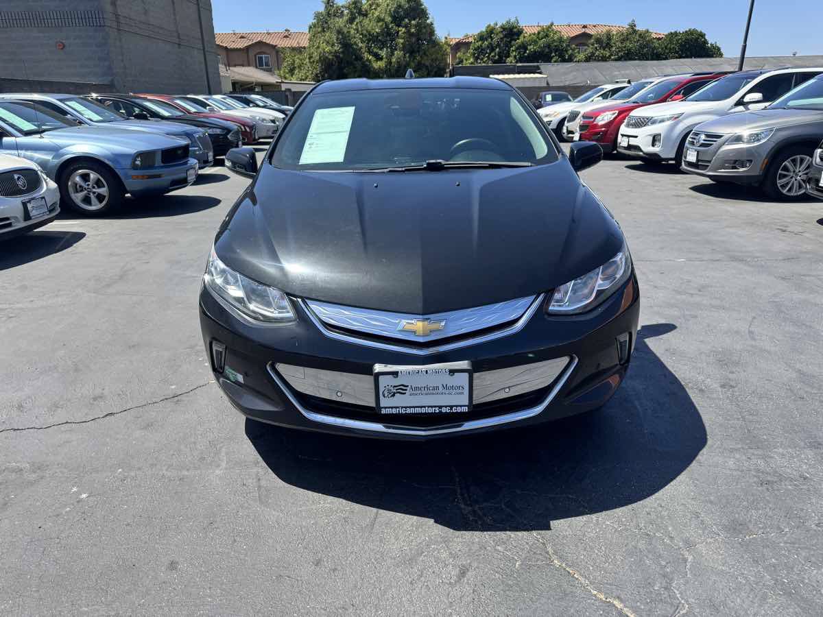 Used 2017 Chevrolet Volt Premier w/ Driver Confidence II Package FWD image 10