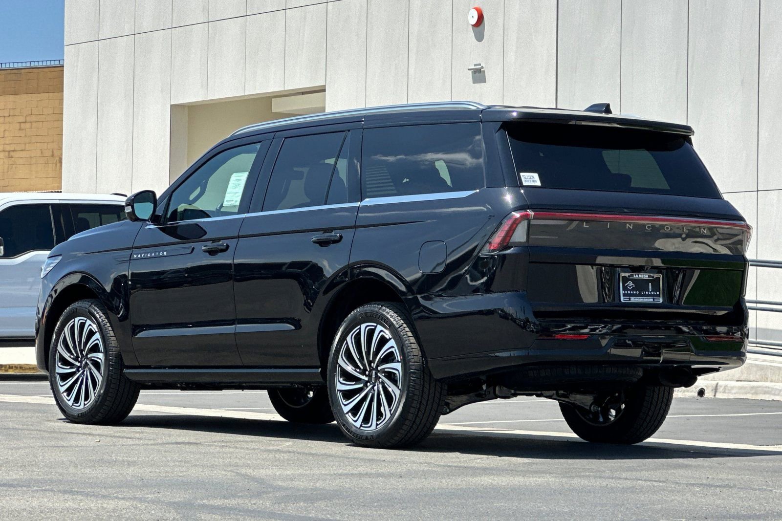 New 2026 Lincoln Navigator Black Label AWD/4WD image 5
