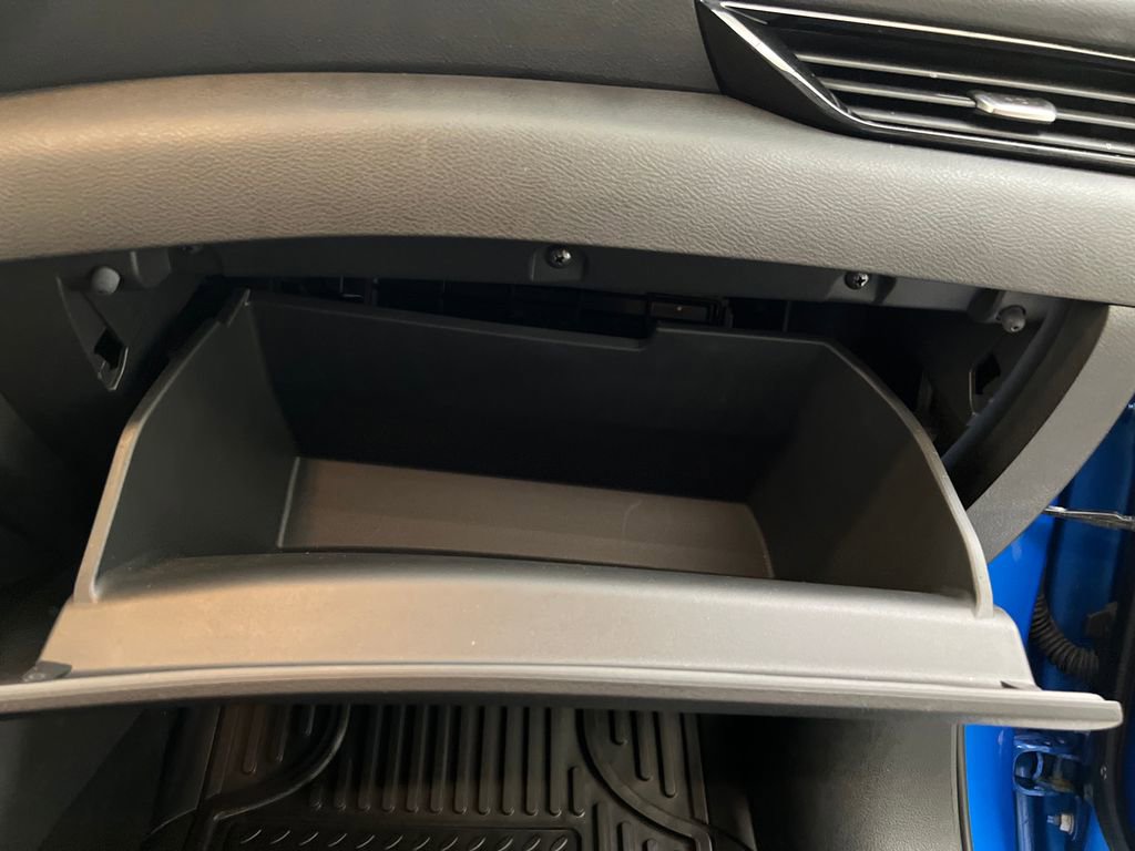 Used 2025 Nissan Sentra SV image 24