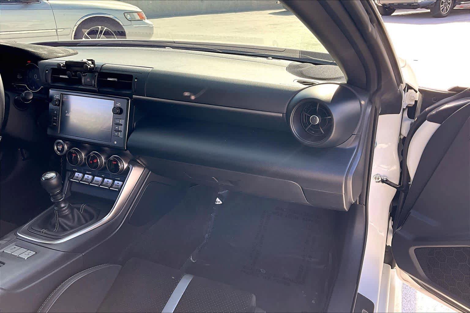 Used 2024 Toyota GR86 Premium w/ Performance Package RWD image 16