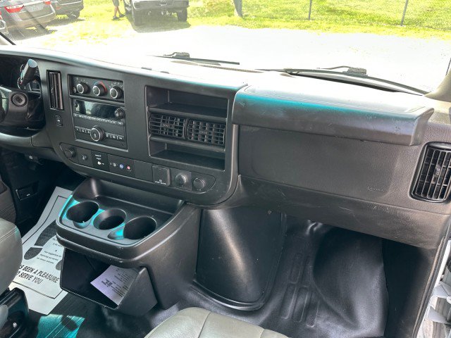 Used 2022 Chevrolet Express 2500 w/ Driver Convenience Package RWD image 33