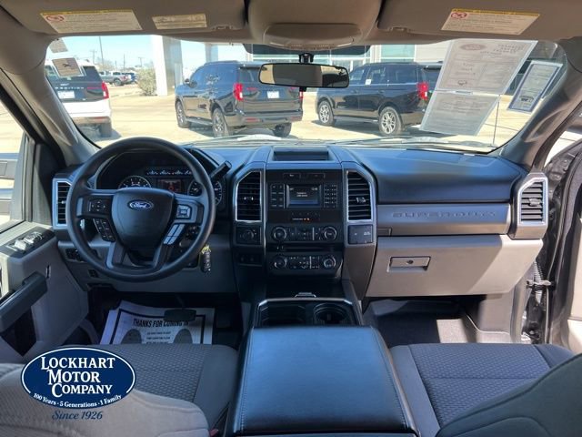 Used 2017 Ford F350 XLT image 36
