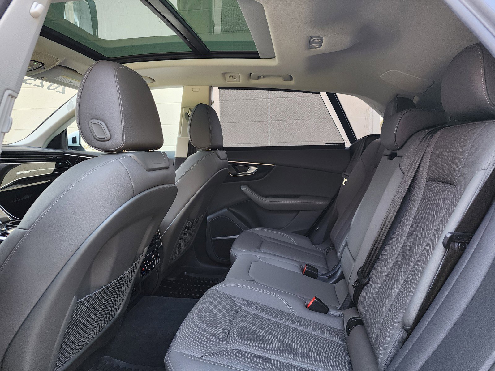 Used 2025 Audi Q8 Premium Plus image 10