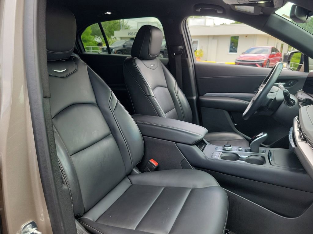 Certified 2025 Cadillac XT4 Premium Luxury FWD image 22