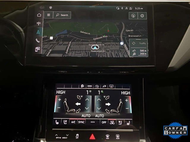 Used 2023 Audi e-tron Premium Plus image 42