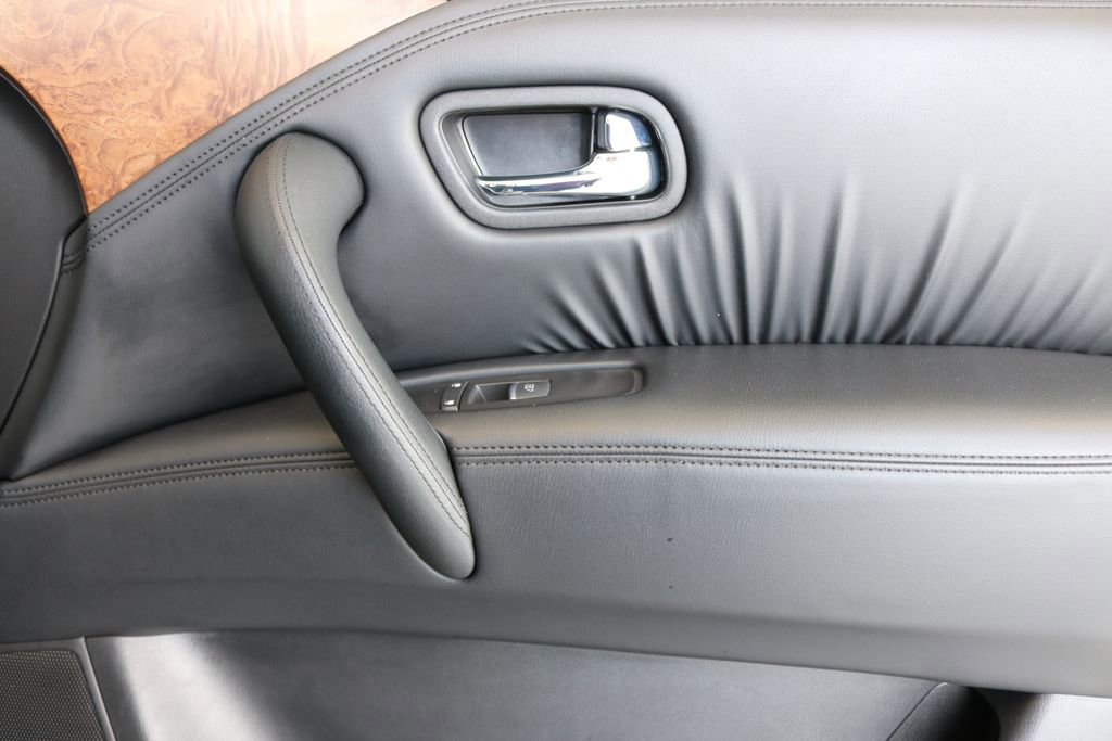 Used 2024 Nissan Armada SL image 37