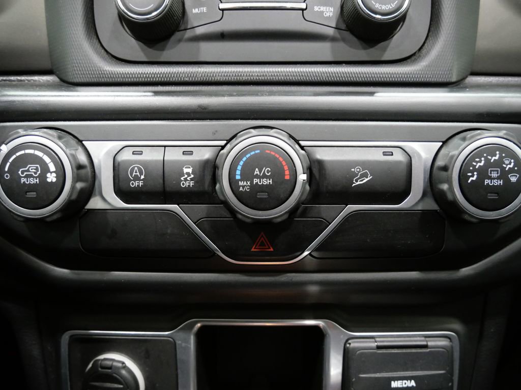 Used 2018 Jeep Wrangler Unlimited Sport image 20