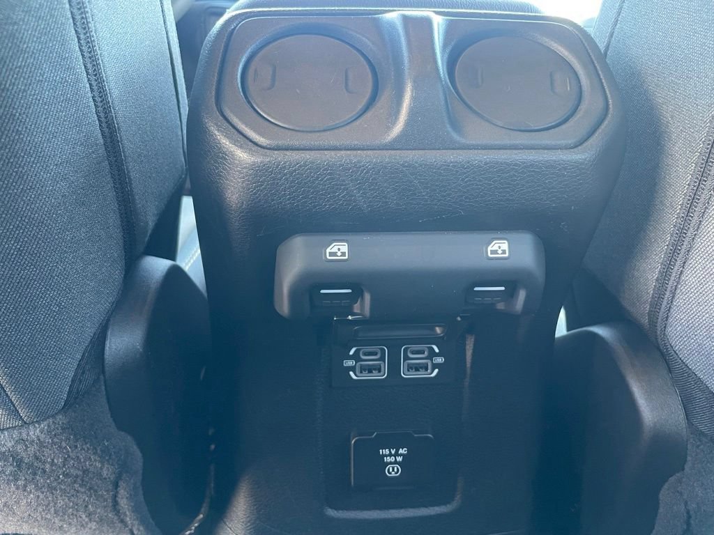 Certified 2025 Jeep Wrangler Unlimited Sahara w/ Safety Group AWD/4WD image 21