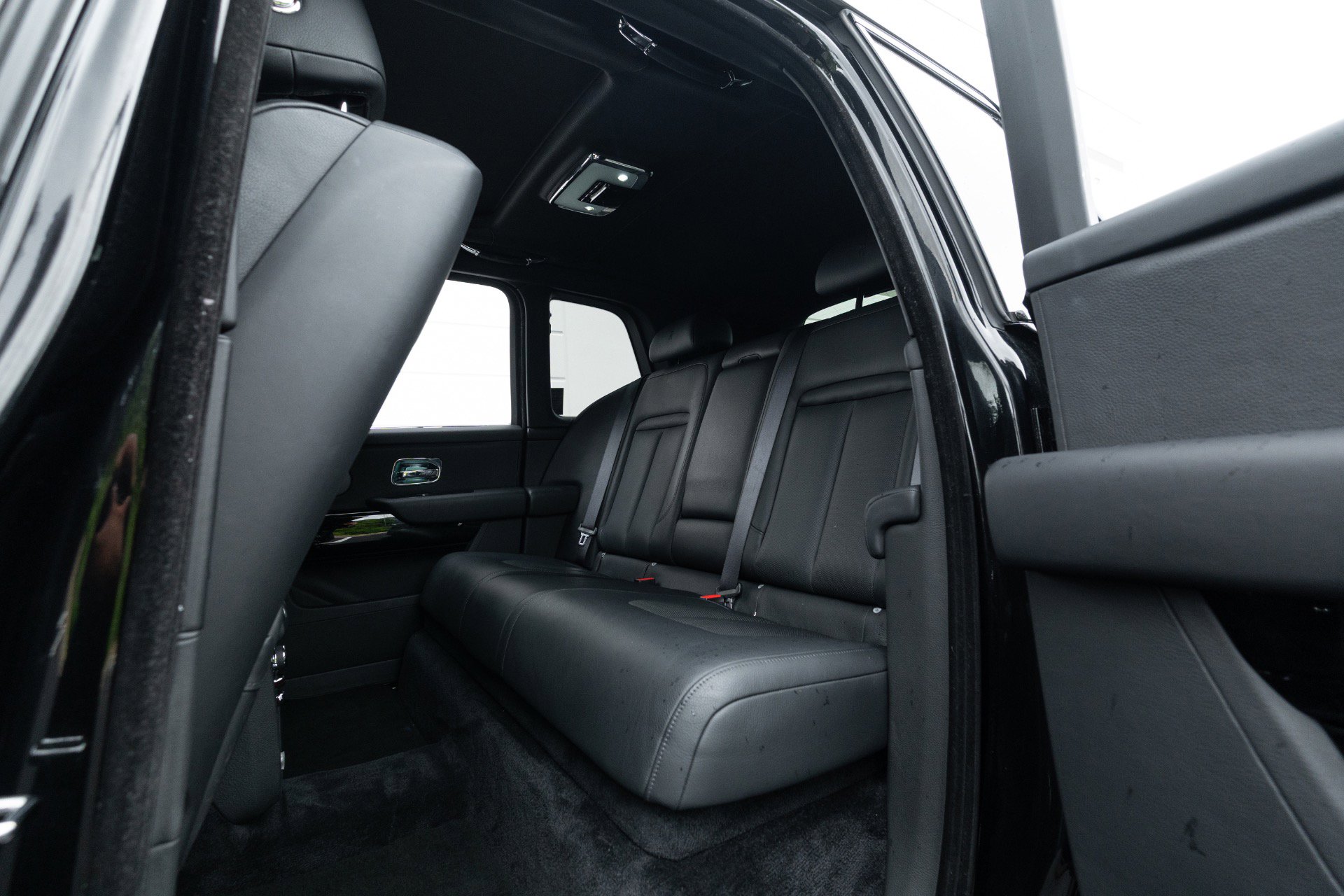 Used 2020 Rolls-Royce Cullinan image 63