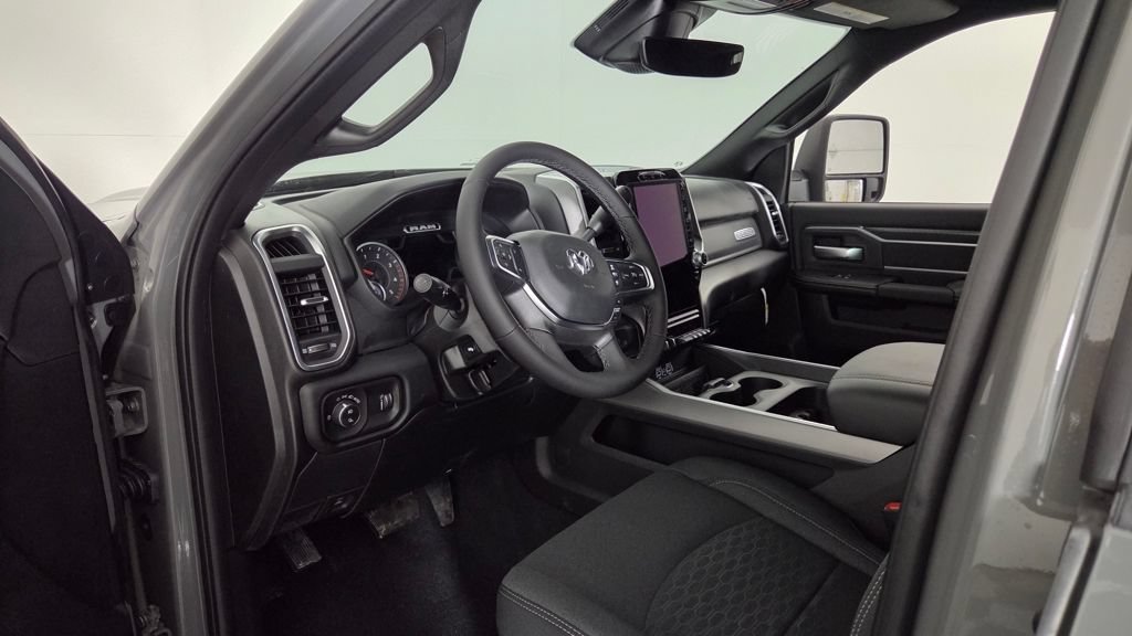 New 2026 RAM 2500 Big Horn AWD/4WD image 12