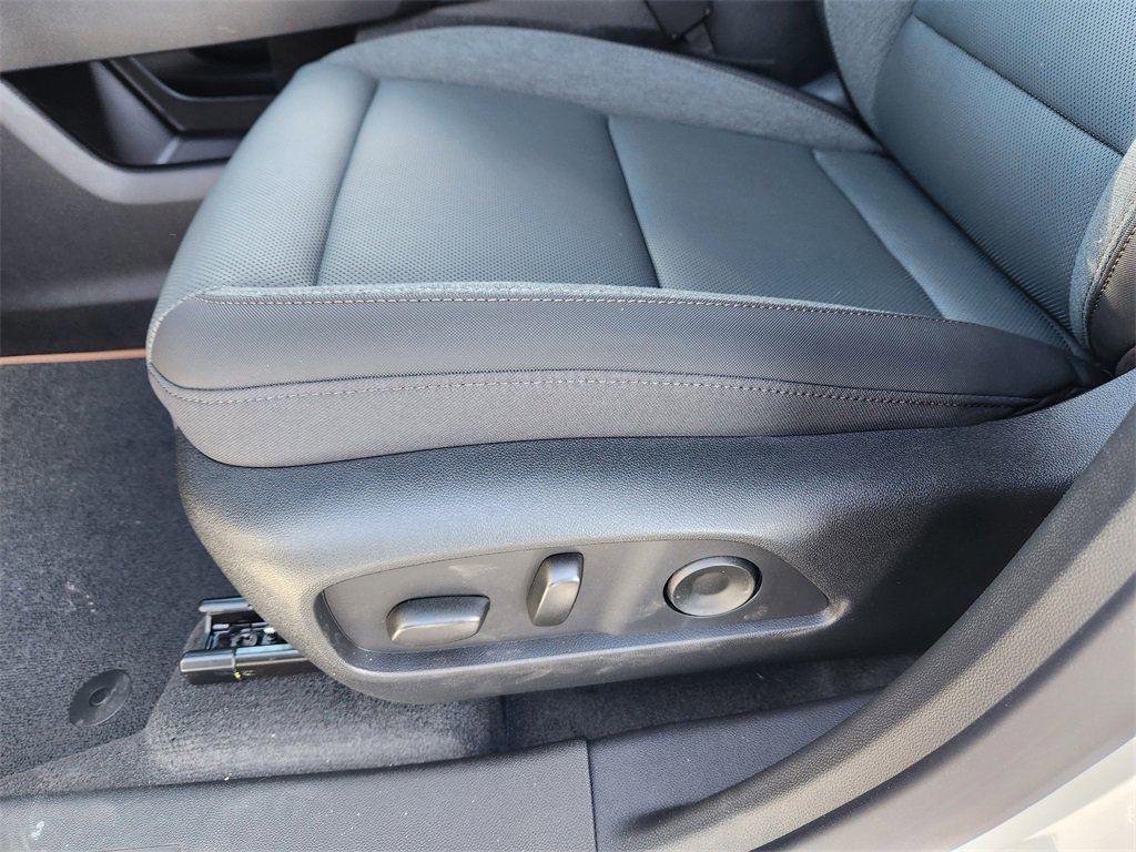 New 2026 GMC Terrain AT4 w/ Technology Package II image 12