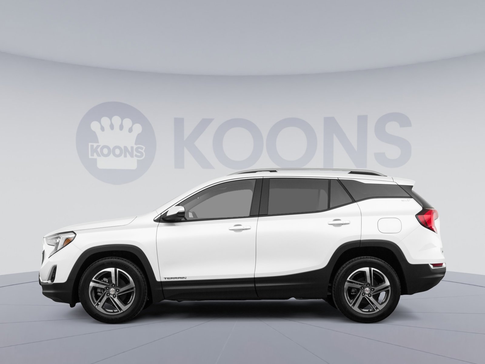 Used 2022 GMC Terrain SLT image 2