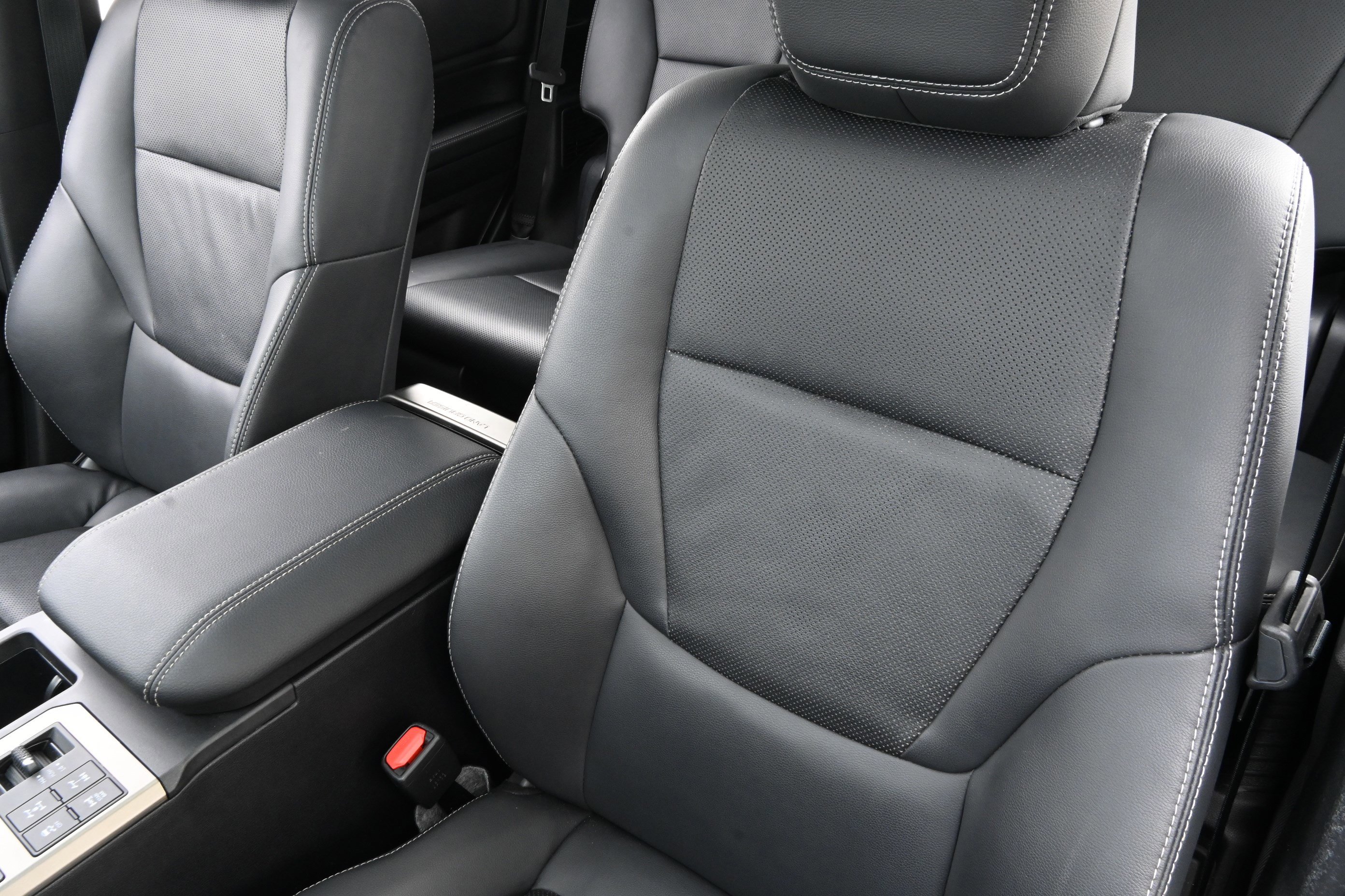 Used 2024 Toyota Land Cruiser image 13