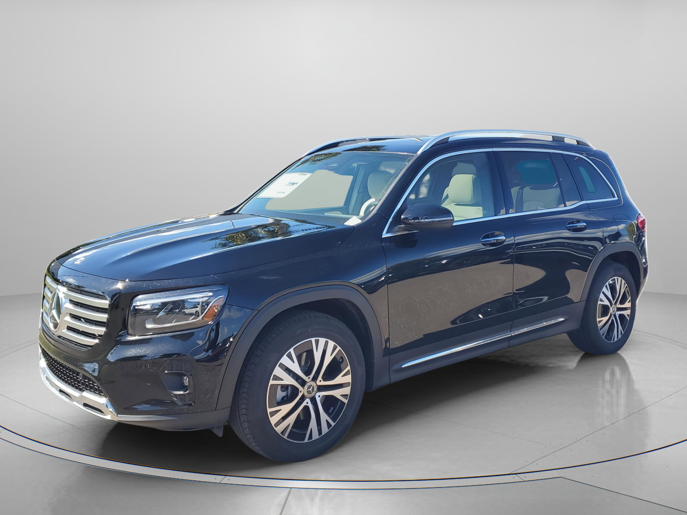 Certified 2026 Mercedes-Benz GLB 250 image 2