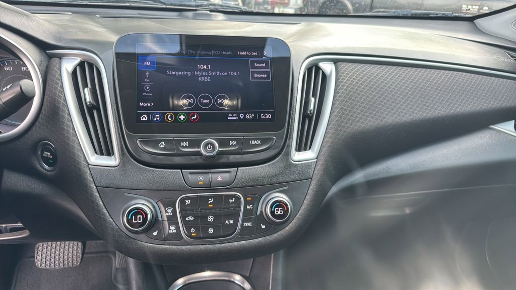 Used 2022 Chevrolet Malibu LT image 15