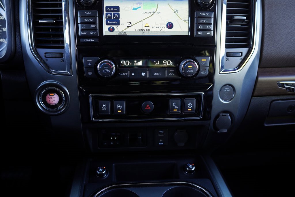 Used 2018 Nissan Titan Platinum Reserve image 31