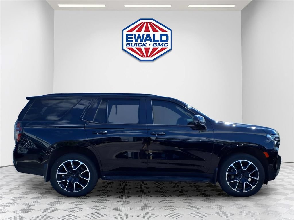 Certified 2022 Chevrolet Tahoe RST w/ Luxury Package AWD/4WD image 4