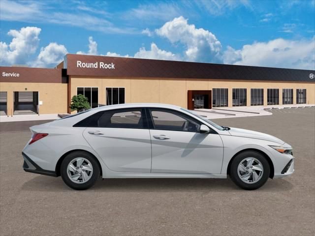 New 2026 Hyundai Elantra SE FWD image 7