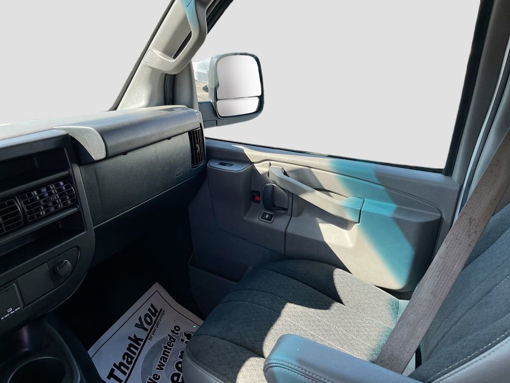 Used 2024 GMC Savana 2500 w/ Driver Convenience Package image 21