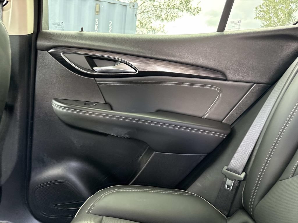 Used 2023 Buick Envision Essence FWD image 17