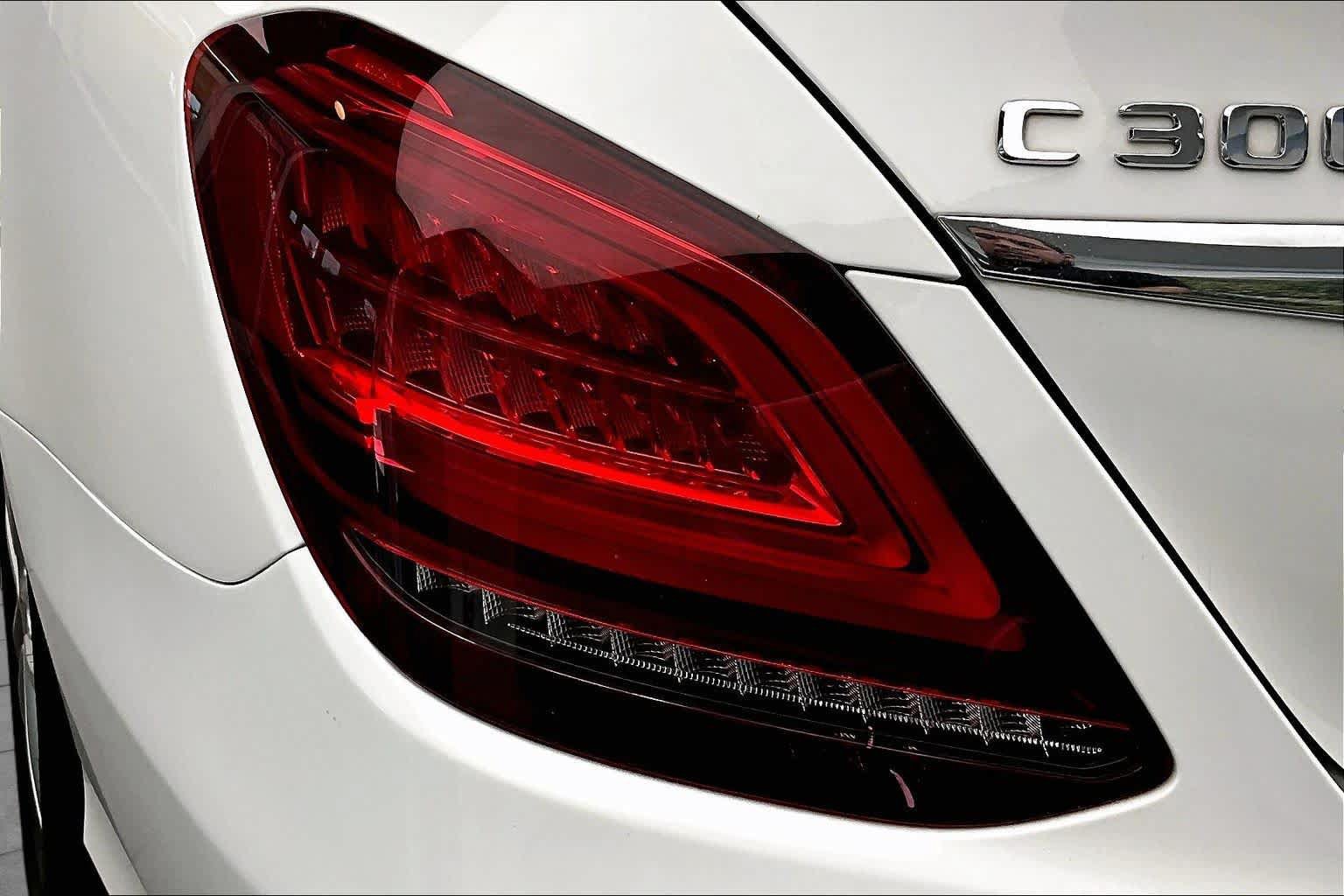 Used 2019 Mercedes-Benz C 300 Sedan image 27