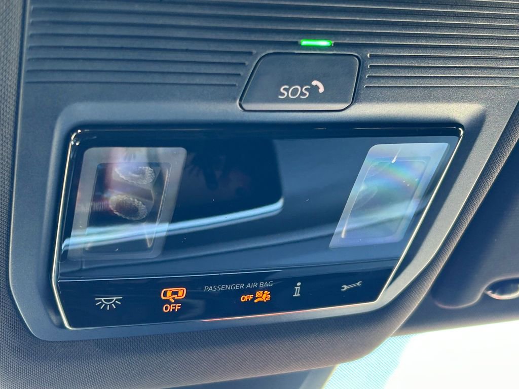 Used 2025 Volkswagen Atlas Cross Sport SE image 19