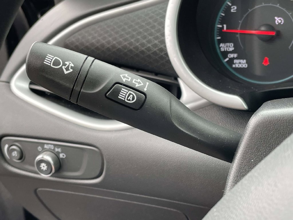Used 2025 Chevrolet Malibu LT FWD image 33
