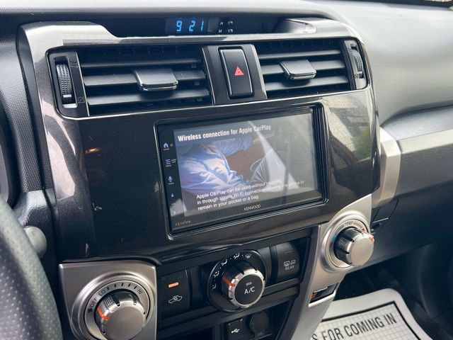 Used 2022 Toyota 4Runner SR5 AWD/4WD image 19